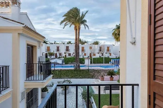 J T Beach Apartment Vera 0*,